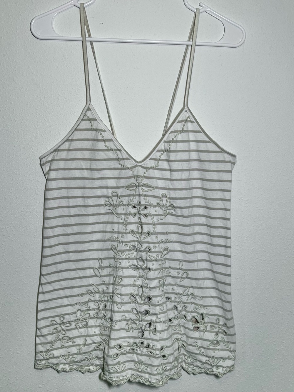 FREE PEOPLE Embroidered Eyelet Seafaring Tunic Tank Top Sz S Boho Beach Coastal
